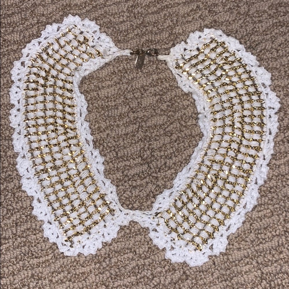 Lace necklace